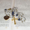 CHAPELET LAURENÇON en Cristal et Pierre de Saphir "LE CASSANDRE"