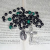 CHAPELET BUIS TEINTE ET MALACHITE "LE MALACHIS"