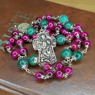 CHAPELET DE SAINT MICHEL EN JADE ET ŒIL DE TIGRE FUCHIA  L'ANGELIS