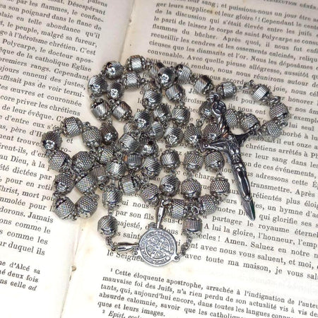 CHAPELET EN INOX BLINDÉ ET CROIX ÉPÉE  