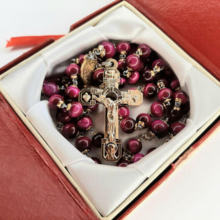 FUCHSIA TIGER EYE ROSARY LE CARDINAL