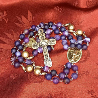 CHAPELET EN AGATE VIOLET ET LAITON LE PURPURA