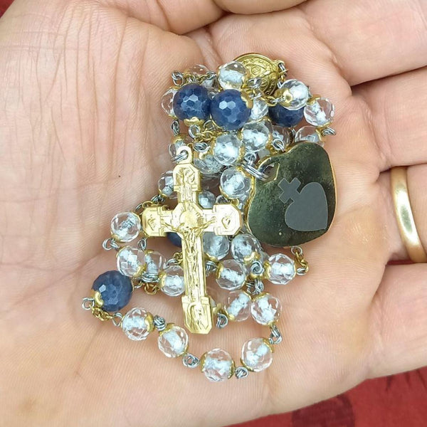 CHAPELET LAURENÇON en Cristal et Pierre de Saphir "LE CASSANDRE"