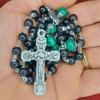 CHAPELET BUIS TEINTE ET MALACHITE 