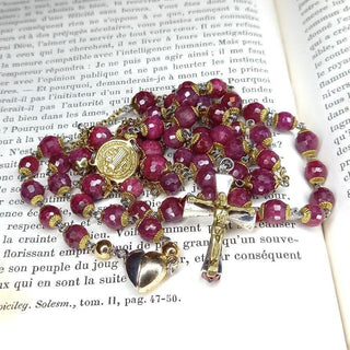 CHAPELET EN RUBIS LE RUBISIUM