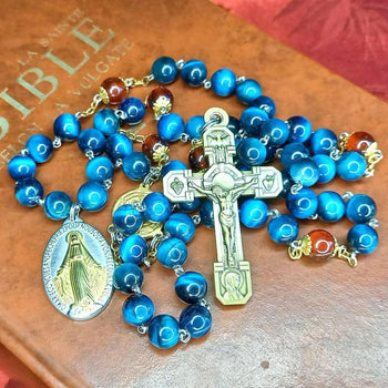 CHAPELET LAURENÇON en Œil de Tigre Bleu Azur (Perle N°3) et Grenat Translucide 