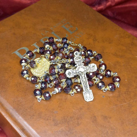 CHAPELET GRENAT À FACETTES 